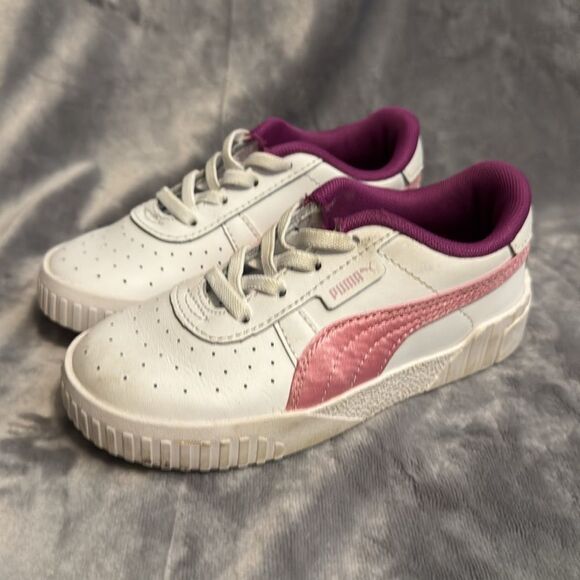 Toddler Girls PUMA Slip-On Sneakers - Picture 2 of 10